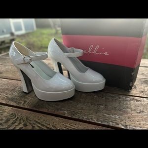 Ellie white platform shoes size 7